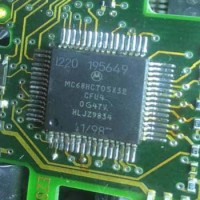 Микросхема MC68HC705X32CFU4 0G47V